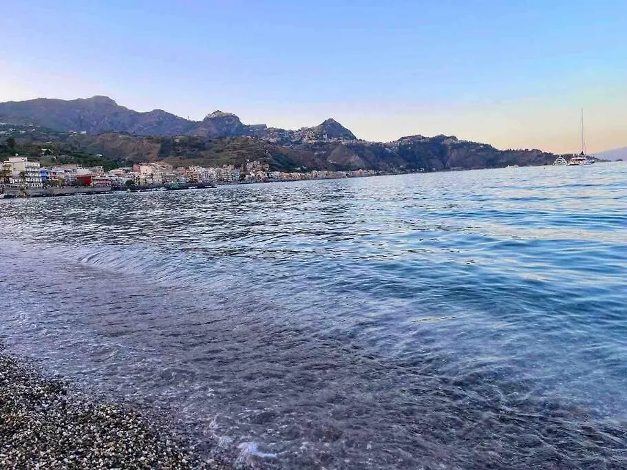 Casa Vacanza Giardini Naxos Taormina Miranaxos Holiday home