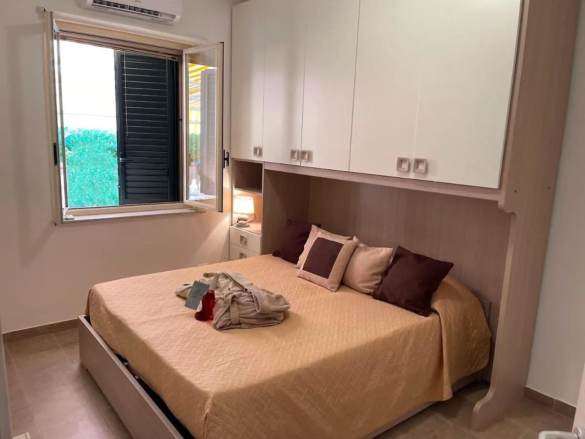 Casa Vacanza Giardini Naxos Taormina Miranaxos