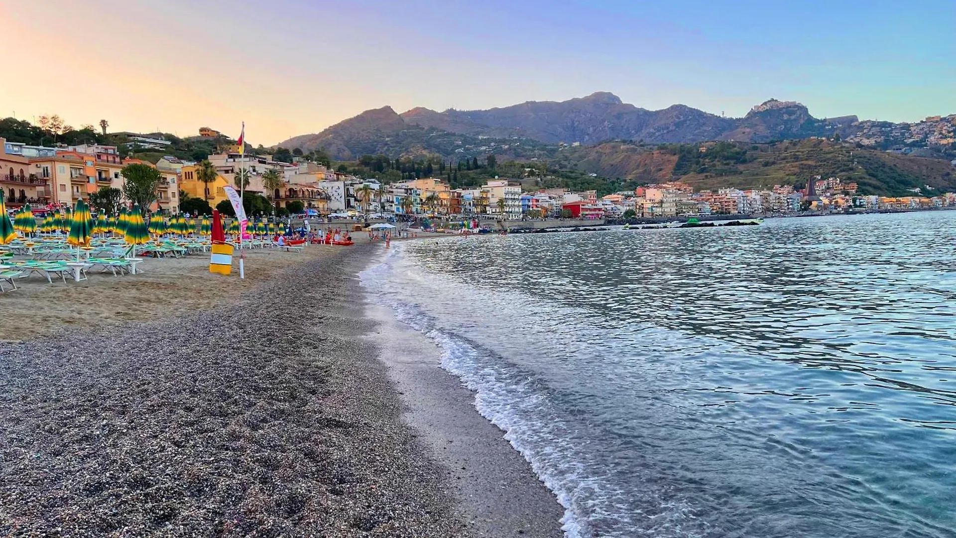 Casa Vacanza Giardini Naxos Taormina Miranaxos Italie