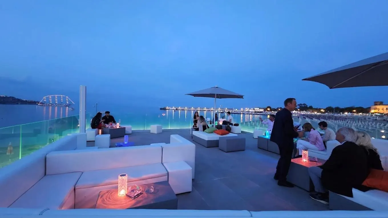 Casa Vacanza Giardini Naxos Taormina Miranaxos