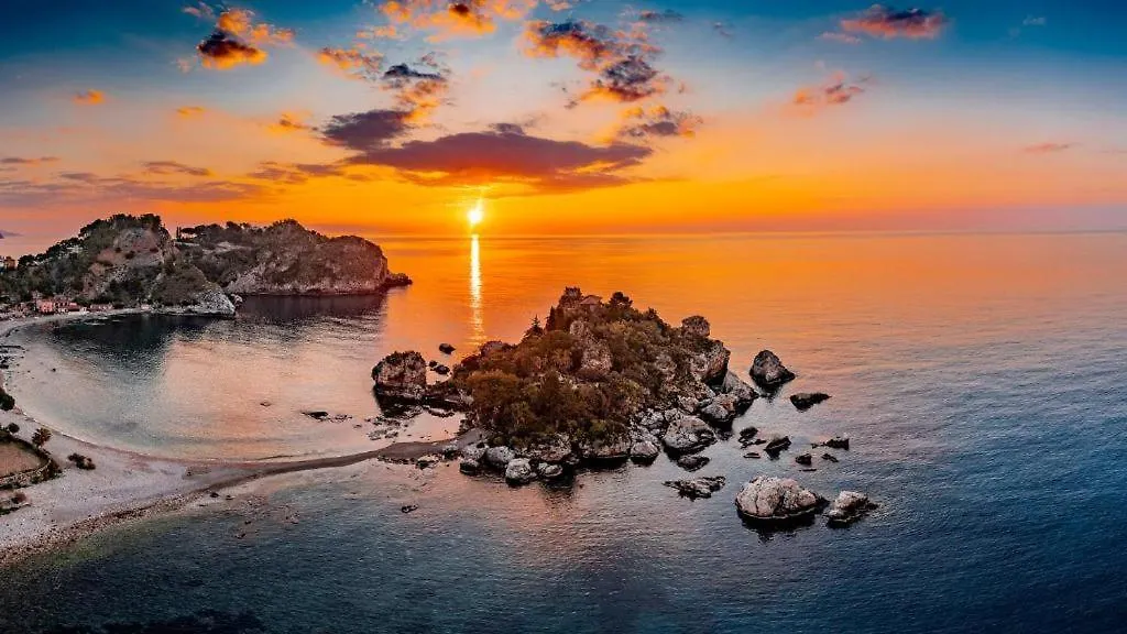 Holiday home Casa Vacanza Giardini Naxos Taormina Miranaxos Italy